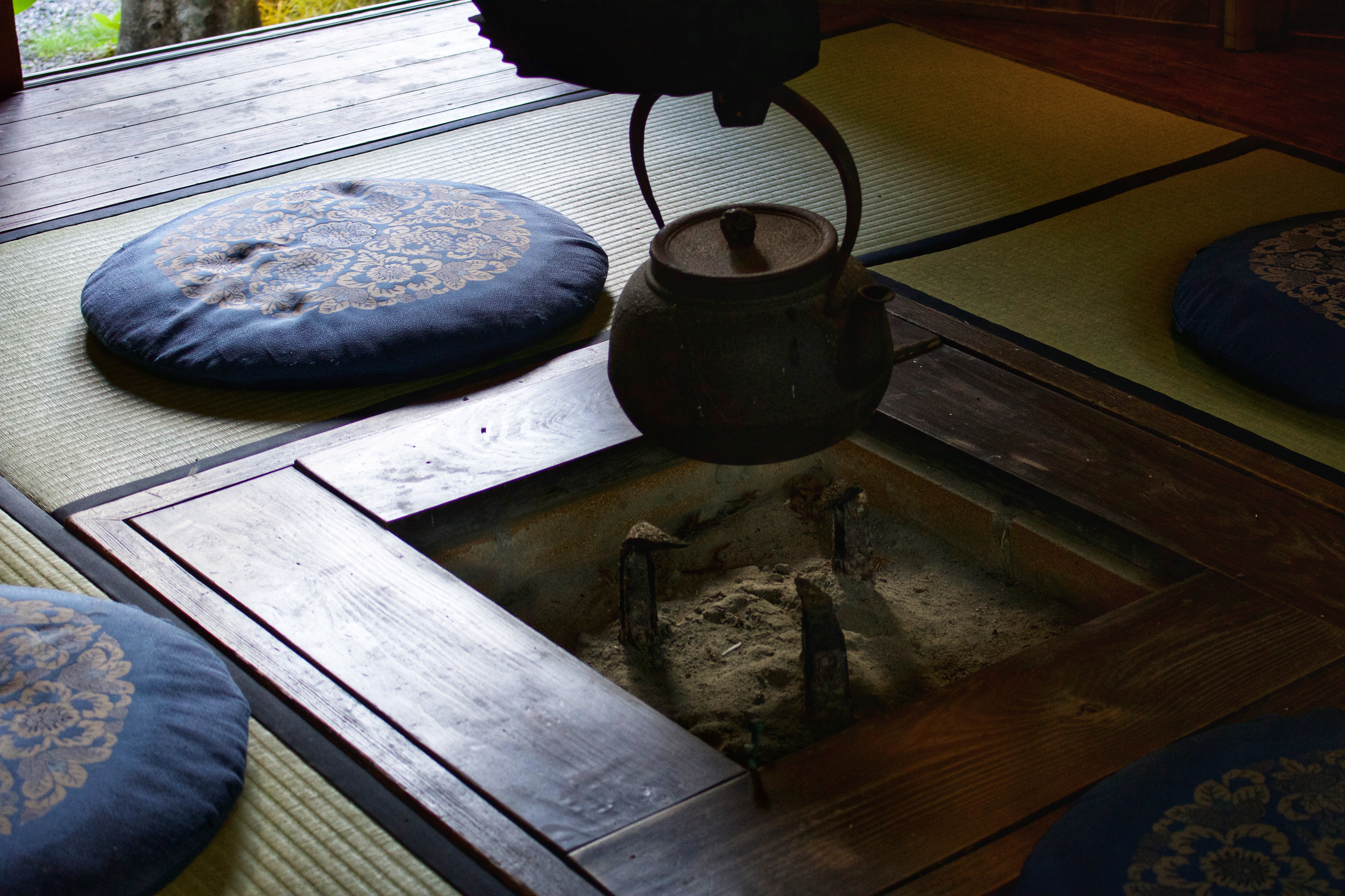 囲炉裏をつくってみませんか？ - アキリノ - 香川県・高松市の空き家